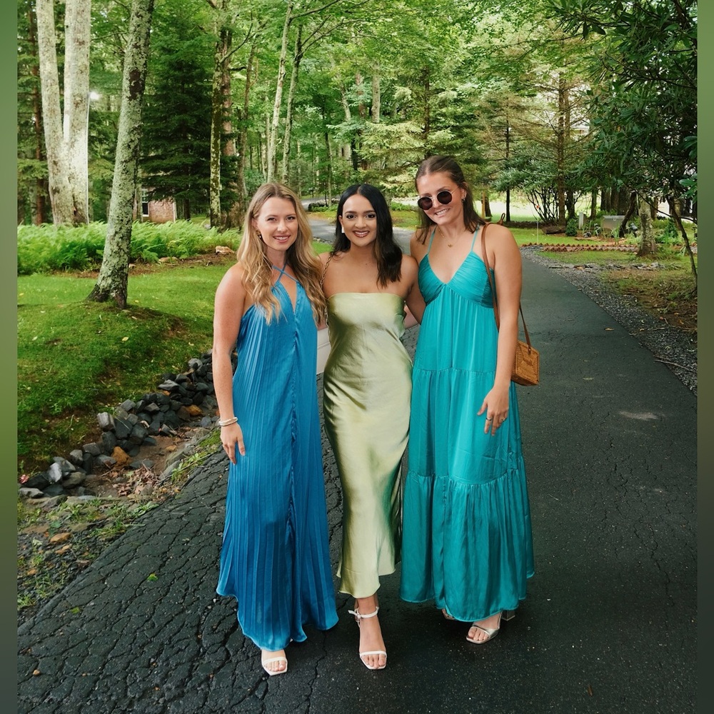 Princess Polly Green Satin Midi - Picture 2 of 5